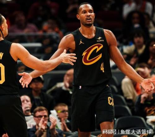 南美射手对,万镑周薪不,向利物浦提,奇异果体育平台,奇异果体育官方网站,奇异果体育登录入口,奇异果体育app下载